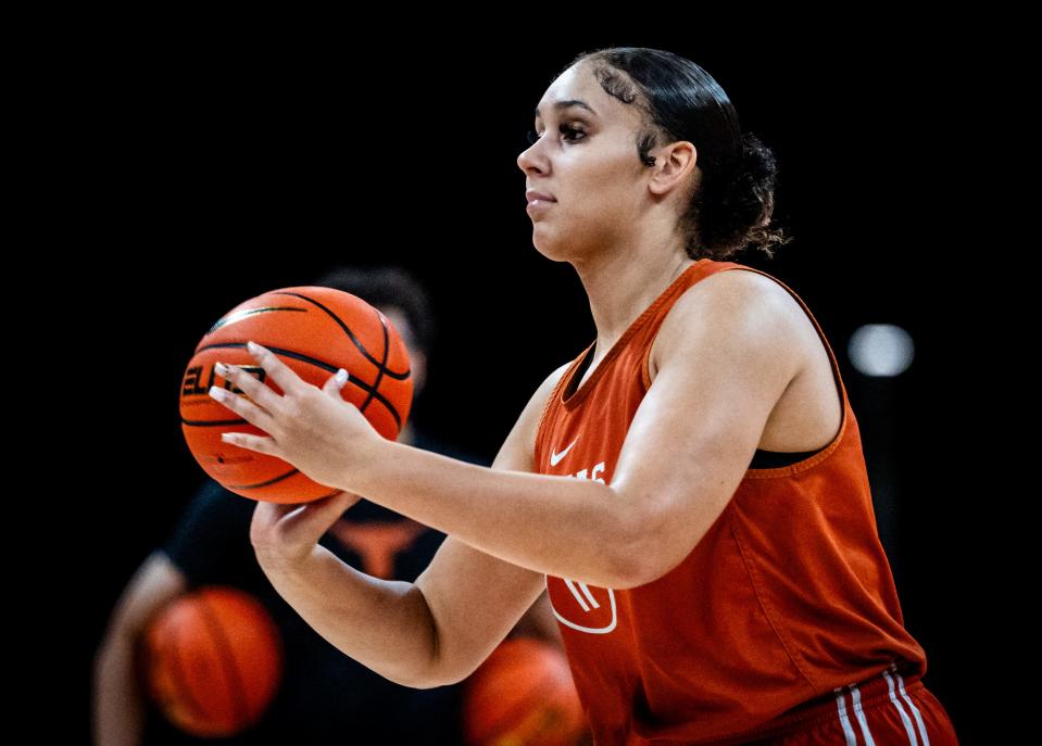 Texas Longhorns forward Justice Carlton (11) during practice in the Moody Center, Oct. 2, 2024. The Longhorns start their season with an exhibition match against UT-Tyler on Oct. 31.