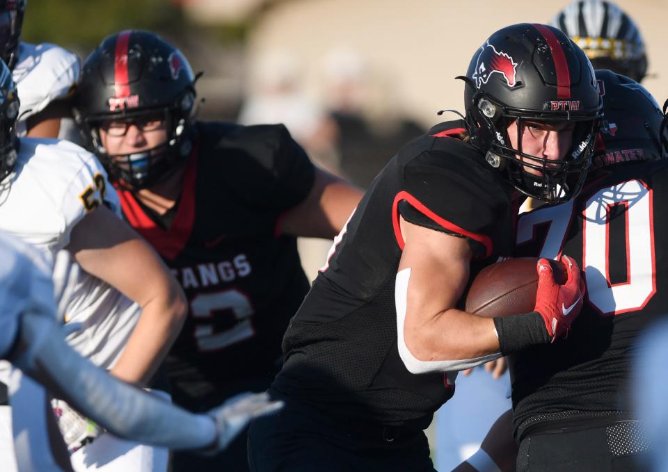 Shallowater's Kouper Boyd runs with the ball against Seminole in a non-district football game, Friday, Sept. 1, 2023, at Todd Field in Shallowater.