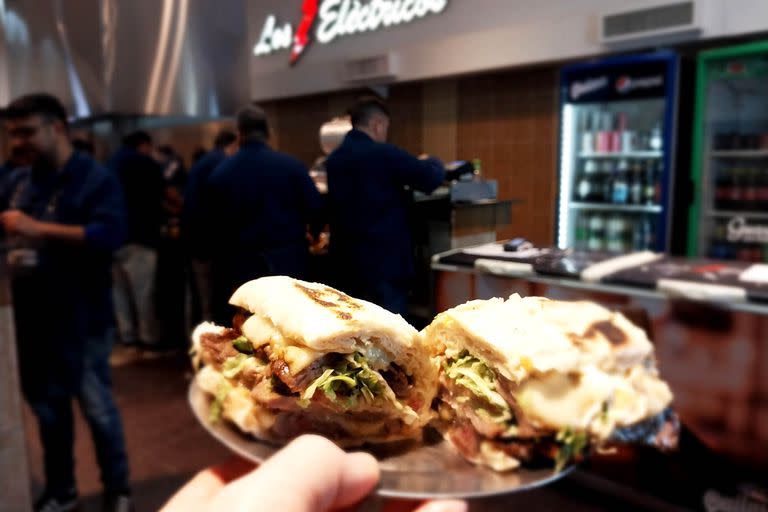 Los Eléctricos, elegida por segundo año consecutivo como el mejor local de sándwiches de milanesa