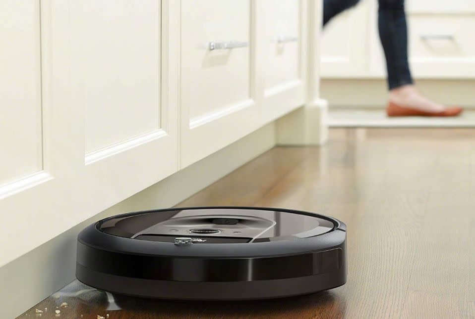 iRobot Roomba i7 (7150) Wi-Fi Connected Robot Vacuum (Photo: Wayfair)