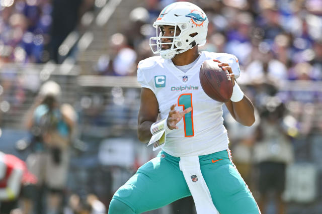 Dolphins QB Tua Tagovailoa clears concussion protocol, expected to play Week 7 - Yahoo Sports