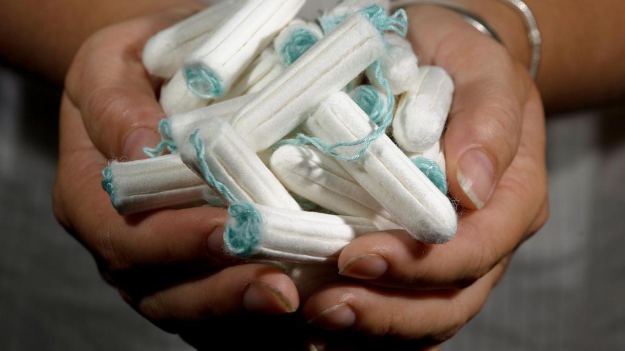 Grundsätzlich ist mit den meisten Tampons alles in Ordnung, hat «Öko-Test» festgestellt.