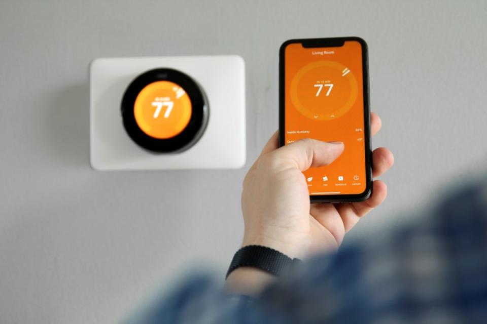 Using digital thermostat via phone