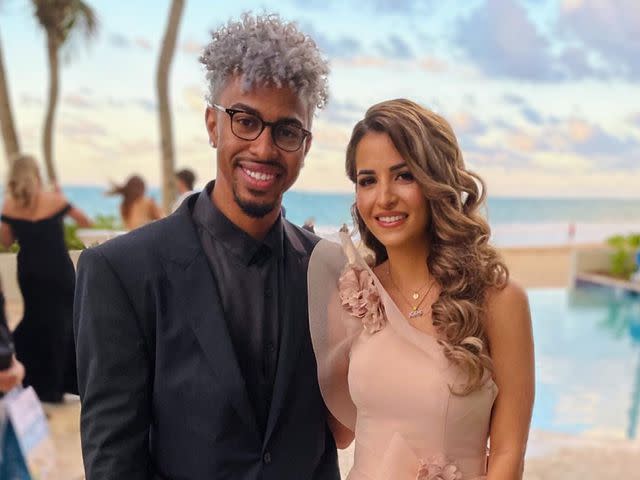 Katia Reguero Instagram Francisco Lindor and Katia Reguero pose together on a beach.