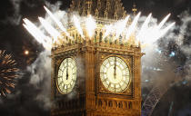 LONDON, ENGLAND - JANUARY 01: Fireworks light up the London skyline and Big Ben just after midnight on January 1, 2012 in London, England. Thousands of people lined the banks of the River Thames in central London to ring in the New Year with a spectacular fireworks display. (Photo by Dan Kitwood/Getty Images)