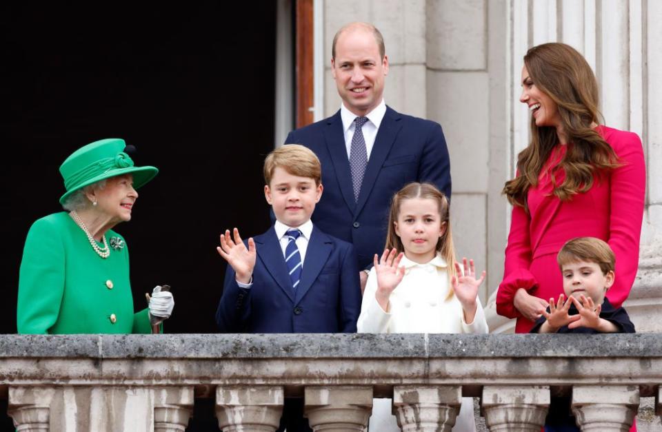 All the Best Photos from Queen Elizabeth's Platinum Jubilee Celebration