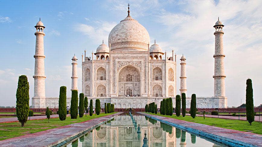 This iconic tourist spot was built in Agra between 1631 and 1648 by Mughal emperor Shah Jahan, in memory of his favourite wife.