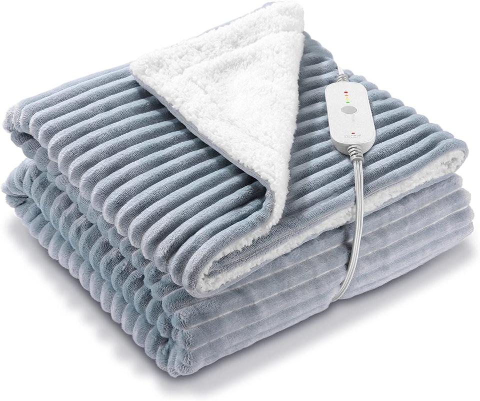 CHRUN Heated Blanket Electric Throw in grey (Photo via Amazon Canada)