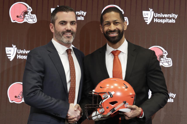 Browns HC Kevin Stefanski earns Coach of the Year awards