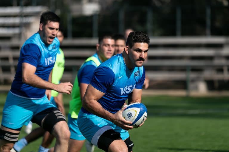 Matera y la pelota, en el último entrenamiento de los Pumas antes del gran duelo en Mendoza