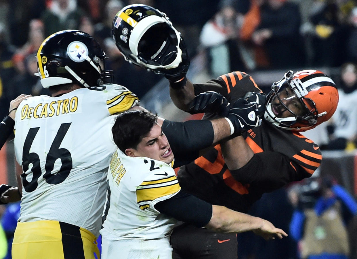 An NFL spokesperson said that there's no evidence to support Myles Garrett's accusation against Mason Rudolph. (Ken Blaze/USA Today)