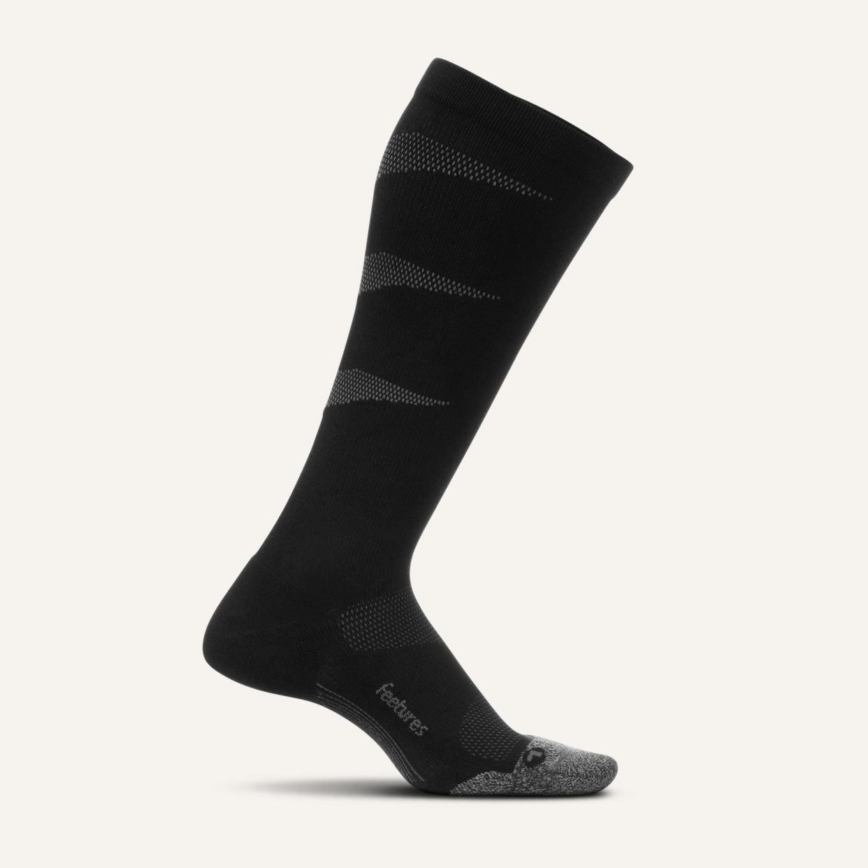 <p><a href="https://go.redirectingat.com?id=74968X1596630&url=https%3A%2F%2Ffeetures.com%2Fcollections%2Fmens-graduated-compression-socks-collection%2Fproducts%2Fgraduated-compression-light-cushion-knee-high%3Fvariant%3D30123084447816&sref=https%3A%2F%2Fwww.esquire.com%2Fstyle%2Fmens-accessories%2Fg44882760%2Fcompression-socks-for-men%2F" rel="nofollow noopener" target="_blank" data-ylk="slk:Shop Now;elm:context_link;itc:0;sec:content-canvas" class="link rapid-noclick-resp">Shop Now</a></p><p>Graduated Compression Socks</p><p>feetures.com</p><p>$40.00</p>
