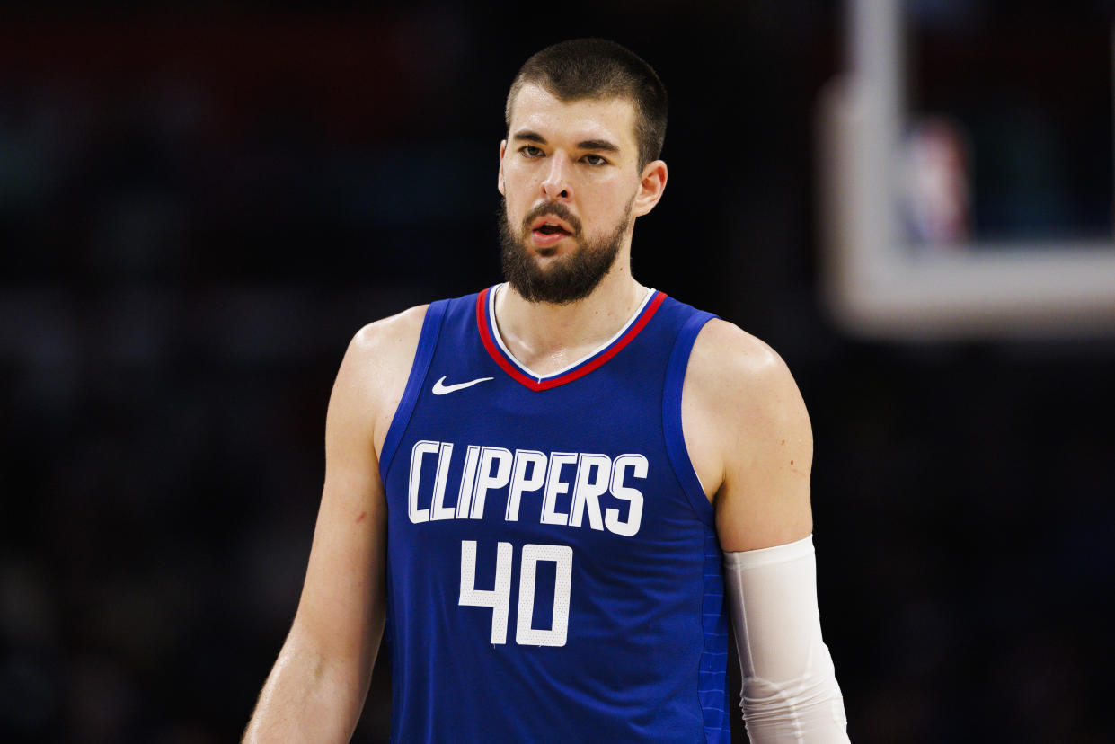 LOS ANGELES, CA - MARCH 25: LA Clippers center Ivica Zubac (40) during an NBA basketball game against the Indiana Pacers on March 25, 2024 at Crypto.com Arena in Los Angeles, CA. (Photo by Ric Tapia/Icon Sportswire via Getty Images)