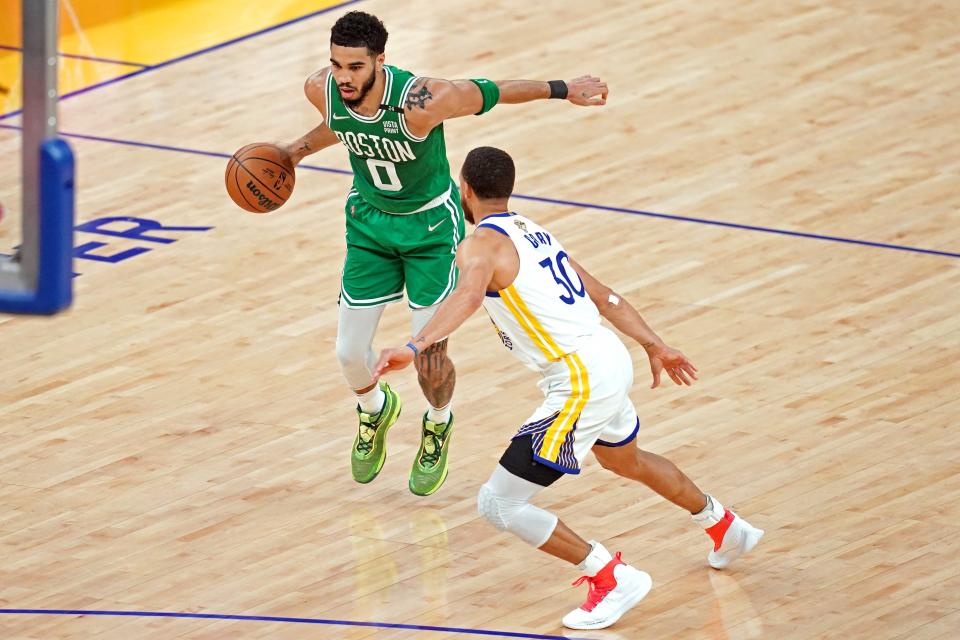 Jayson Tatum is averaging 26.3 points, 6.6 rebounds and 6.1 assists in the 2022 playoffs.