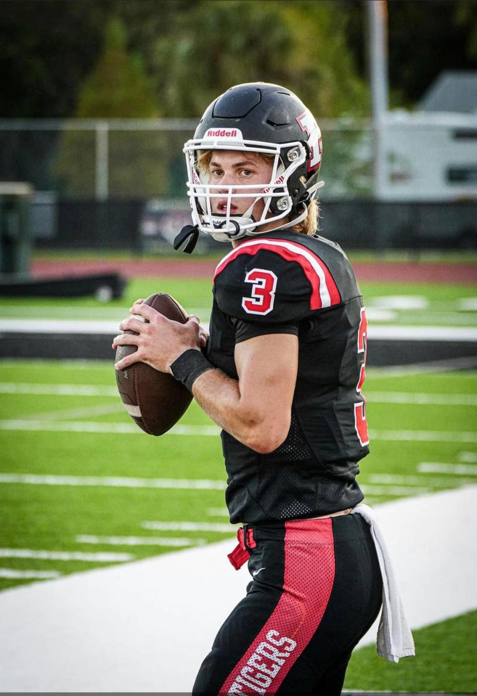 Bradenton Palmetto High quarterback Clayton Dees is set to sign with FIU next week.