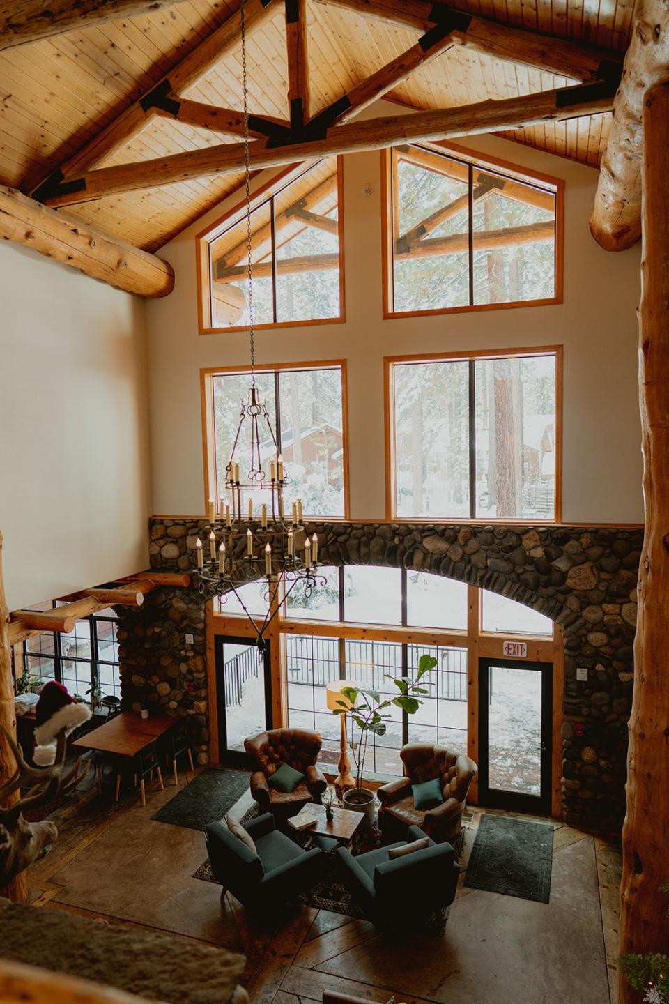 Black Bear Lodge is a woodsy, intimate hotel on the lake&#39;s south side