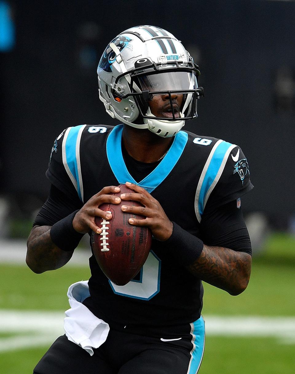 1287070117.jpg CHARLOTTE, NORTH CAROLINA - NOVEMBER 22:  P.J. Walker #6 of the Carolina Panthers warms up during pregame prior to facing the 
Detroit Lions at Bank of America Stadium on November 22, 2020 in Charlotte, North Carolina. (Photo by Grant Halverson/Getty Images)