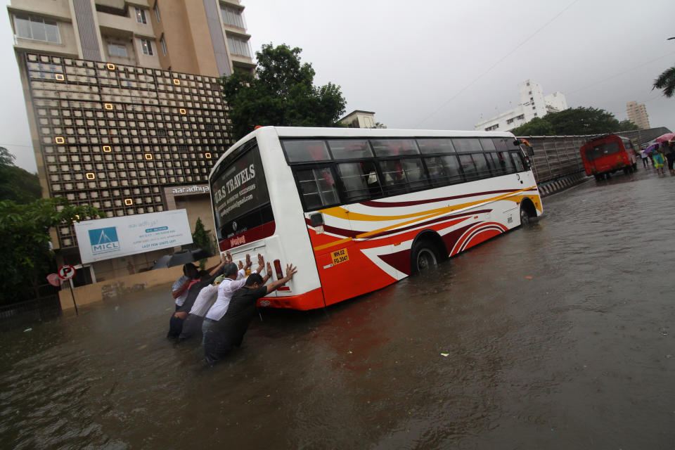 Heavy Rains Lash Mumbai