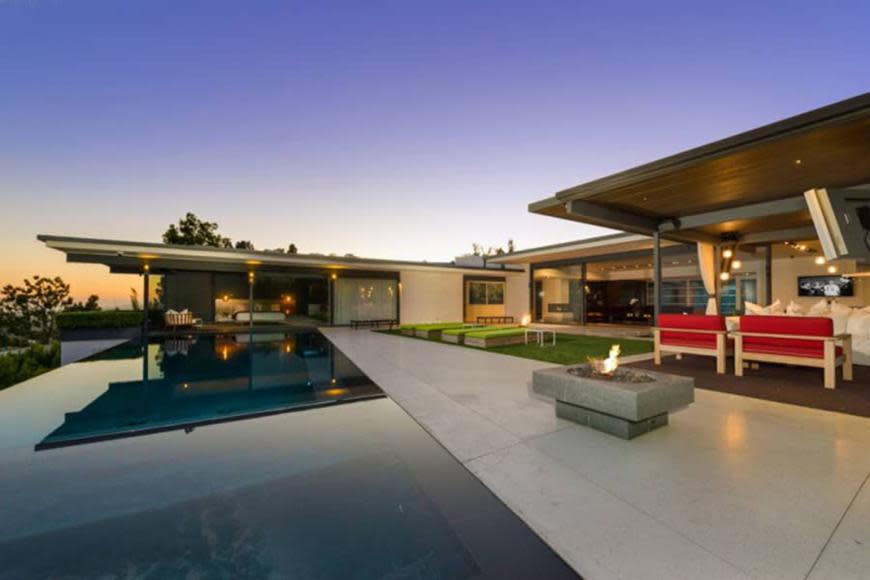 Inside Matthew Perry's insane glasshouse