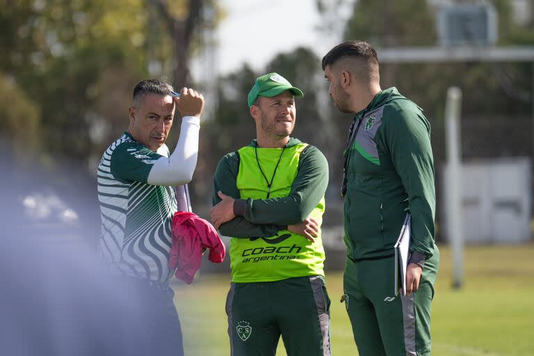 Israel Damonte, en un entrenamiento de Sarmiento, en Junín