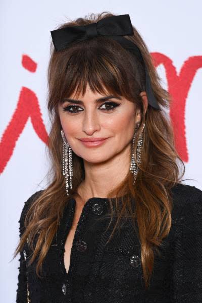 Close up of Penelope Cruz on the red carpet