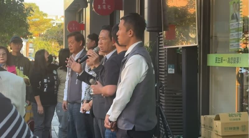 台南市第5選區民進黨籍立委候選人林俊憲自行宣布當選，稍早發表勝選感言。（圖／林俊憲總部提供）