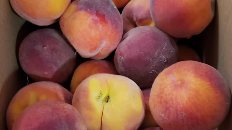 Box of Elberta peaches