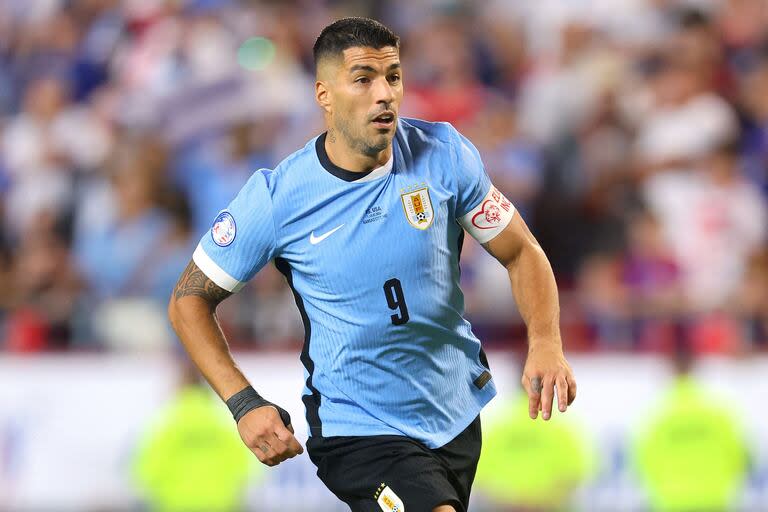 Luis Suárez no es habitual titular en Uruguay, pero juega su última Copa América y tendrá minutos