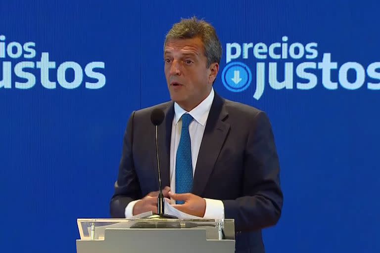 Sergio Massa encabezó el acto en el CCK en el que se anunció el relanzamiento de Precios Justos, con la incorporación de las cuotas de los colegios privados