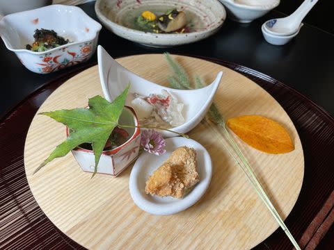 日勝生加賀屋的三樓天翔廳，供應超華麗的日式會席料理 PHOTO CREDIT: dr.