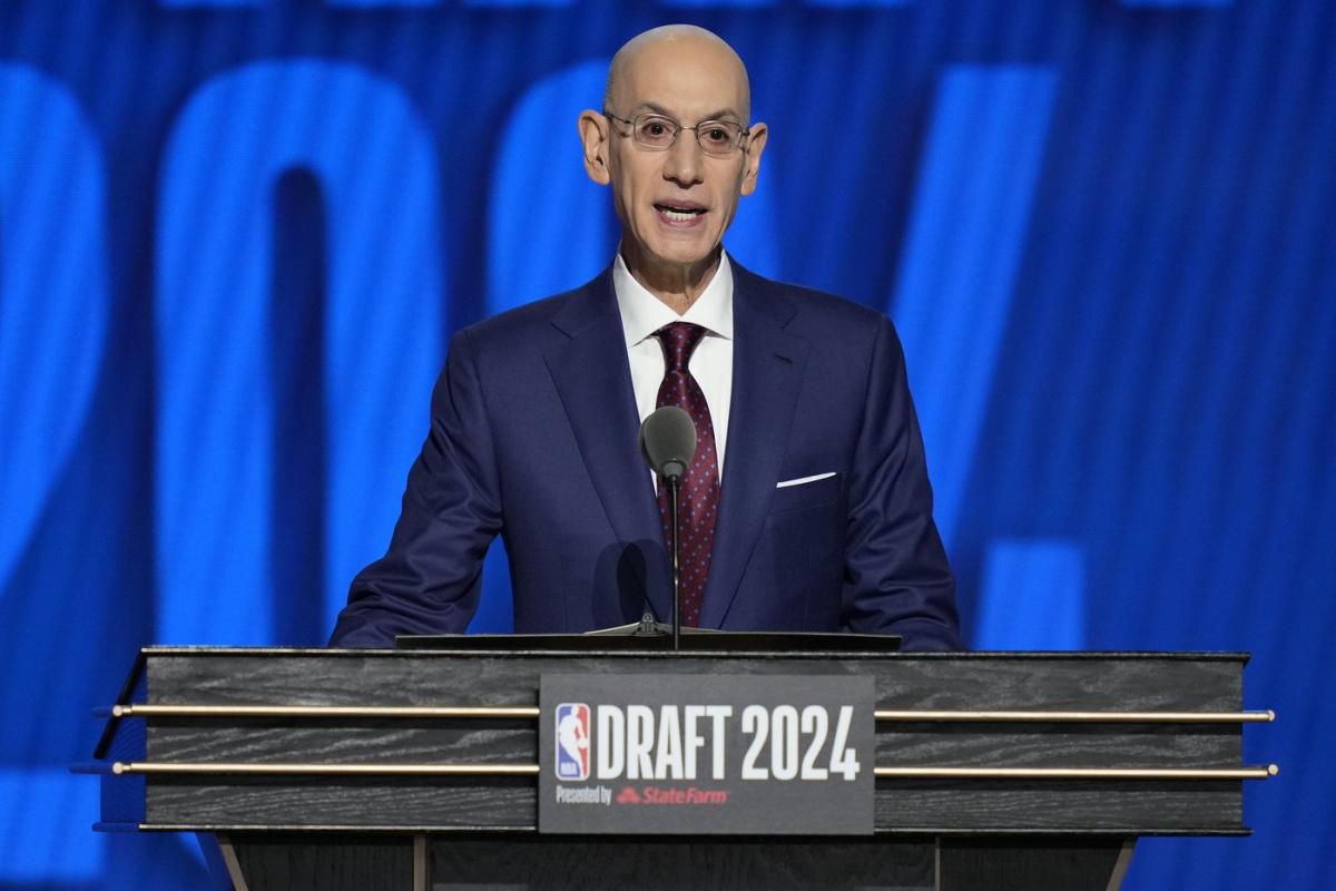 NBA agrees to terms on a new 11-year,  billion media rights deal, AP source says