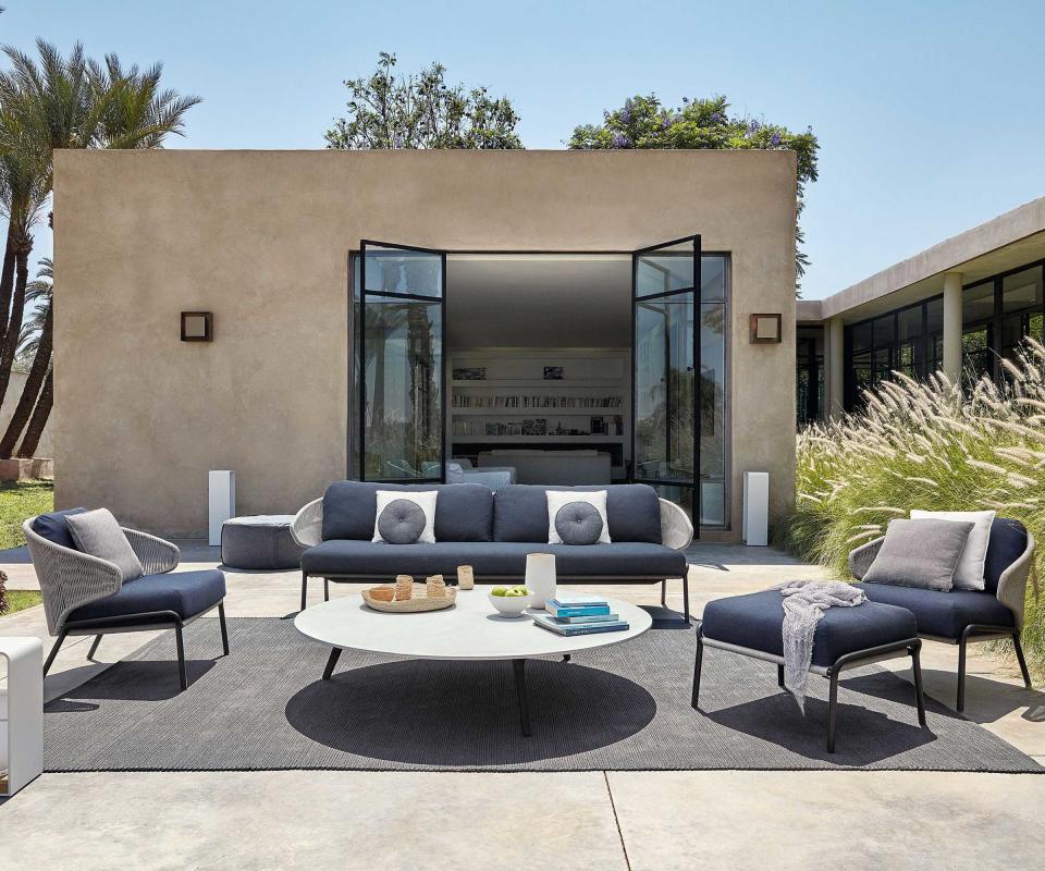 Go Modern Furniture patio set