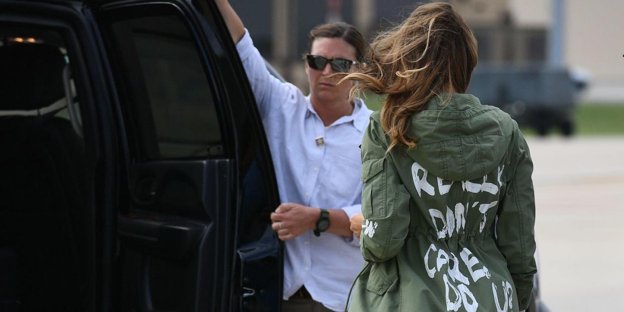 Melania Trump wears a Zara jacket with the message, “I really don’t care. do u?” emblazoned on the back. (Photo from Andrew Harnik/AP)