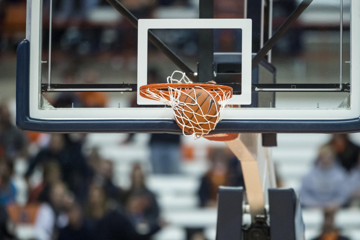 St. Olaf perfectly executed a buzzer-beater on Wednesday night. Officials, however, decided to wave it off.