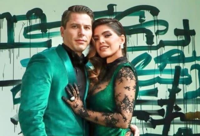 <p>Ángel Muñoz Instagram</p> Ana Bárbara y su novio