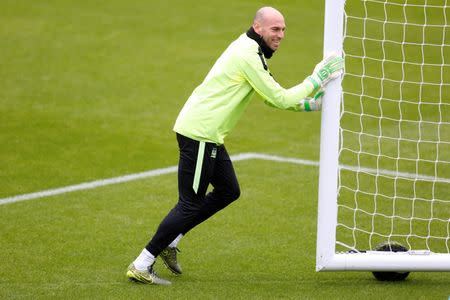 Football Soccer - Manchester City Training - Manchester City Training Ground - 24/11/15 Manchester City's Willy Caballero during training Action Images via Reuters / Ed Sykes Livepic EDITORIAL USE ONLY.