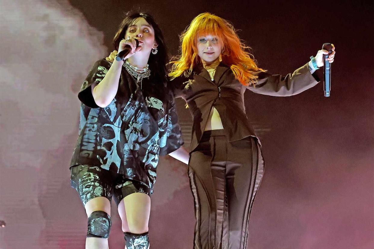 INDIO, CALIFORNIA - APRIL 23: (L-R) Billie Eilish and Hayley Williams perform on the Coachella stage during the 2022 Coachella Valley Music And Arts Festival on April 23, 2022 in Indio, California. (Photo by Amy Sussman/Getty Images for Coachella)