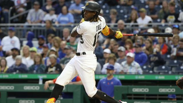 Pirates SS Oneil Cruz fractures left ankle, out indefinitely - The San  Diego Union-Tribune