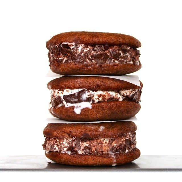 <strong>Get the <a href="http://buttercreamblondie.com/nutella-frangelico-ice-cream-sandwiches/" target="_blank">Nutella Frangelico Ice Cream Sandwiches recipe </a>by Buttercream Blondie</strong>