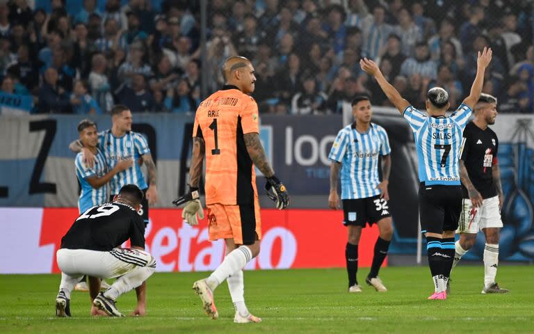 Sufre Riestra, festeja Racing: el golazo de Solari cambió la foto del final