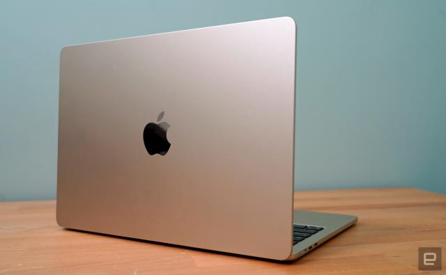 Apple MacBook Air (M2, 2022) review: Sleeker, faster - and more expensive