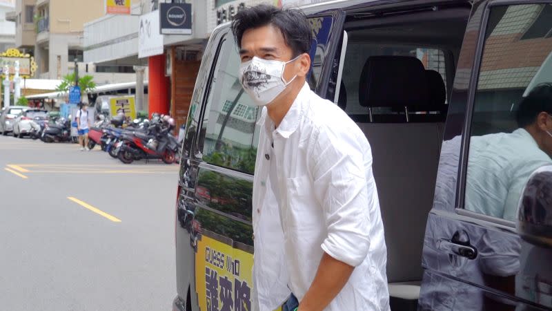 ▲楊一展當時靠騎單車，往返木柵住家與淡水醫院通勤。（圖／公視提供）