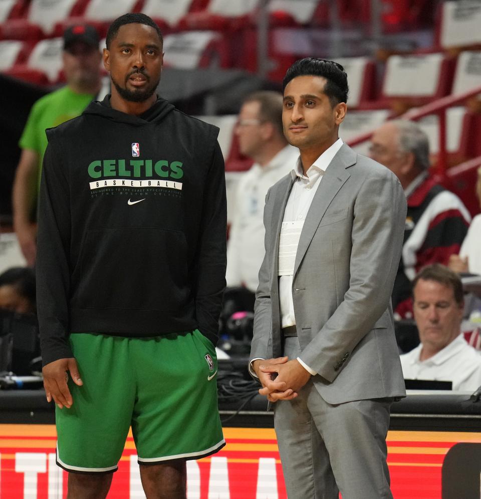 Shams and Boston Celtics assistant coach Aaron Miles during the 2023 Eastern Conference Finals