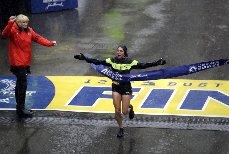 Desiree Linden, of Washington, Mich., wins the women’s division of the 122nd Boston Marathon on Monday, April 16, 2018, in Boston. She is the first American woman to win the race since 1985. (AP Photo/Charles Krupa)