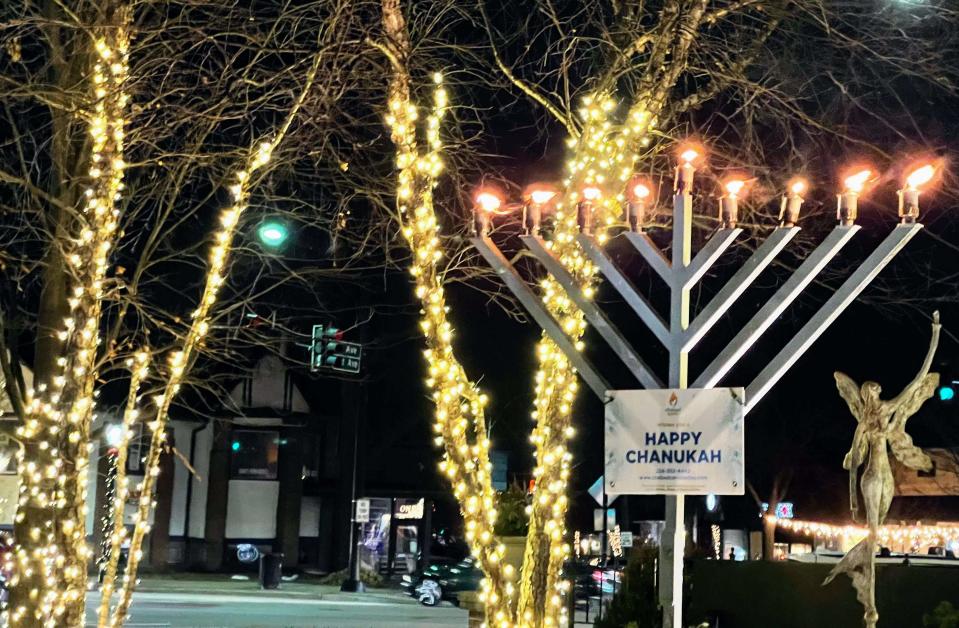 Embrace Tradition: Menorah Lighting at Park Ridges Hanukkah Celebrations
