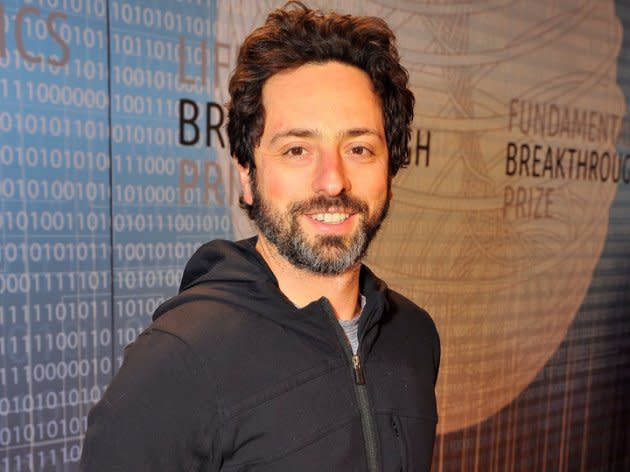 <p>12. Sergey Brin – Nato il 21 agosto 1973 a Mosca da una famiglia di origini ebraiche, si trasferisce dall’URSS agli USA all’età di soli 6 anni. Insieme a Larry Page, è il fondatore di una delle più grandi società attive Internet, il motore di ricerca Google. Vale 41,6 miliardi di dollari. </p>