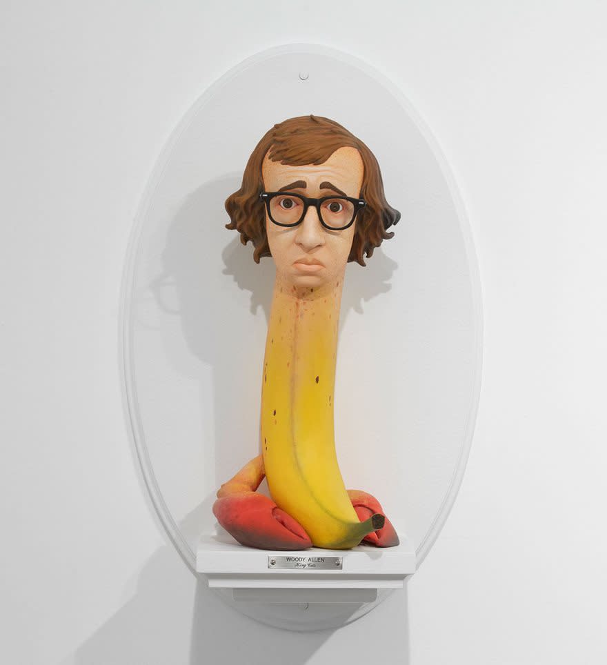 Woody Allen. El ganador de varios premios Óscar, ha sido representado con la forma de una banana, en referencia al segundo film dirigido por él, junto con las pinzas de la langosta de Annie Hall (1977).  