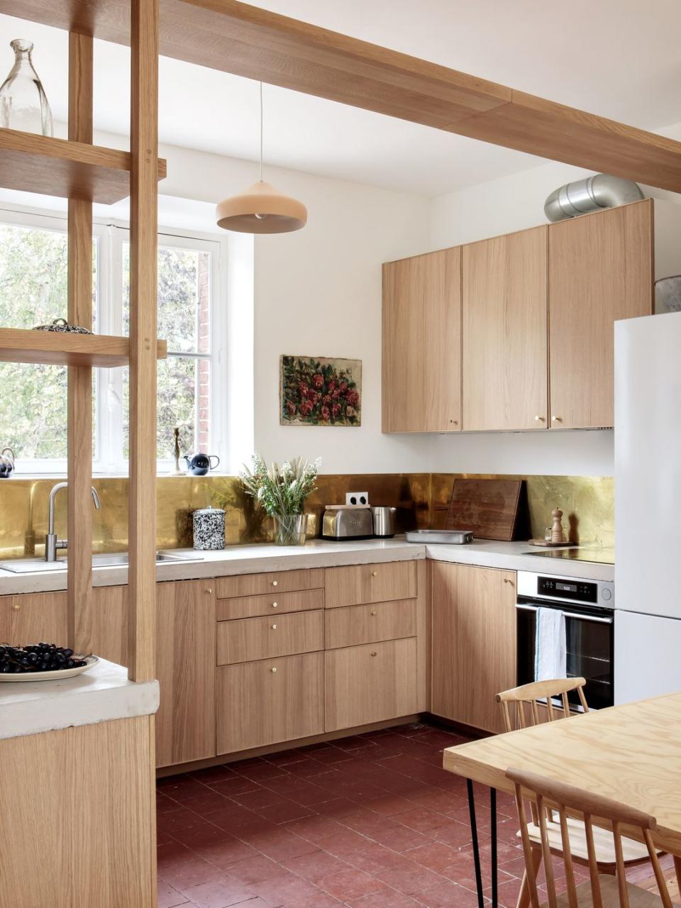 6) Brass Backsplash + Wood Surfaces