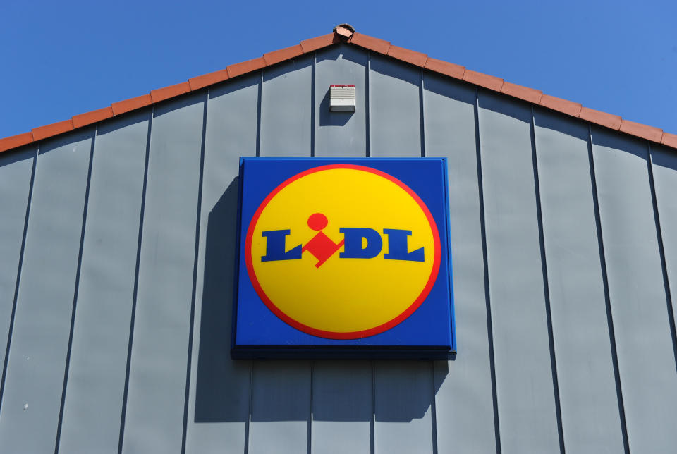 Der Discounter Lidl wurde nach Angaben der „Bild“-Zeitung (online) drei Monate lang erpresst.