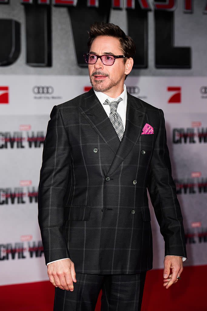 Robert Downey Jr. — 5'8½" (1.74 m)